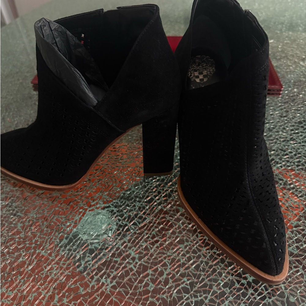 Vince Camuto Black Textured Ankle Booties